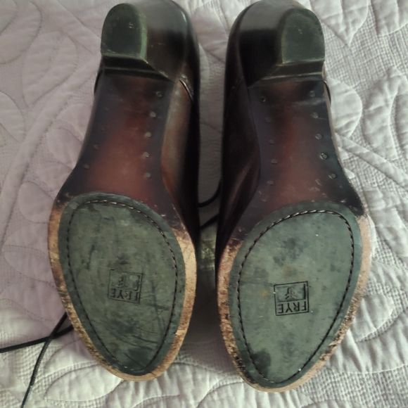 Vintage Frye tie up heeled shoes - Picture 5 of 6